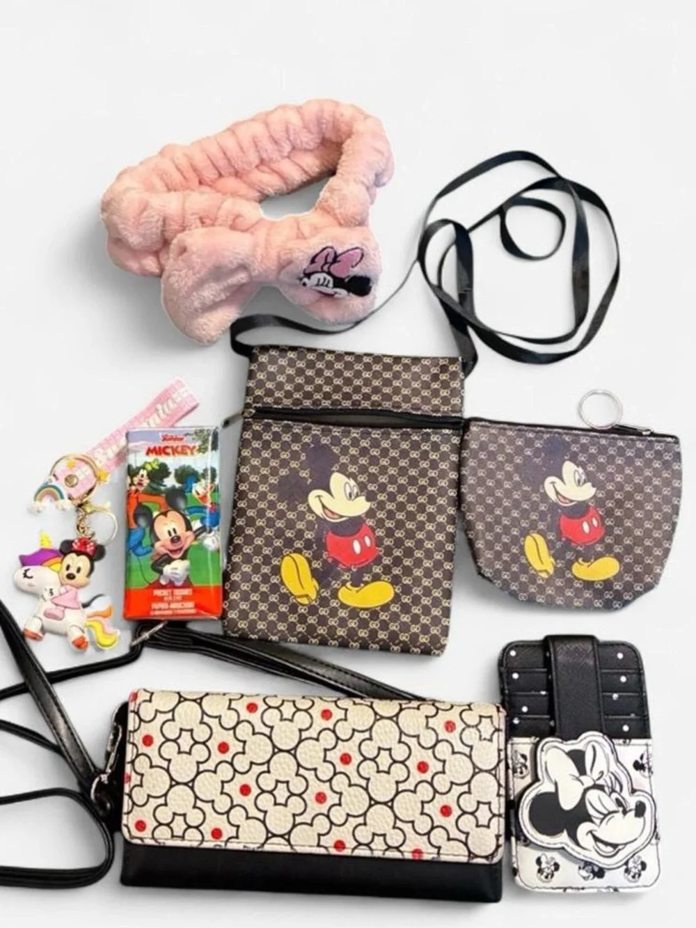 NWOT DISNEY MICKEY & MINNIE 7-PIECE BUNDLE